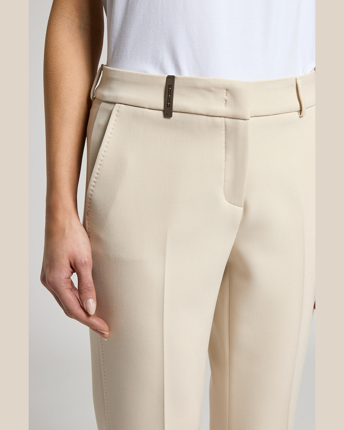 Peserico, pantalone a sigaretta in tela tecnica – immagine 2